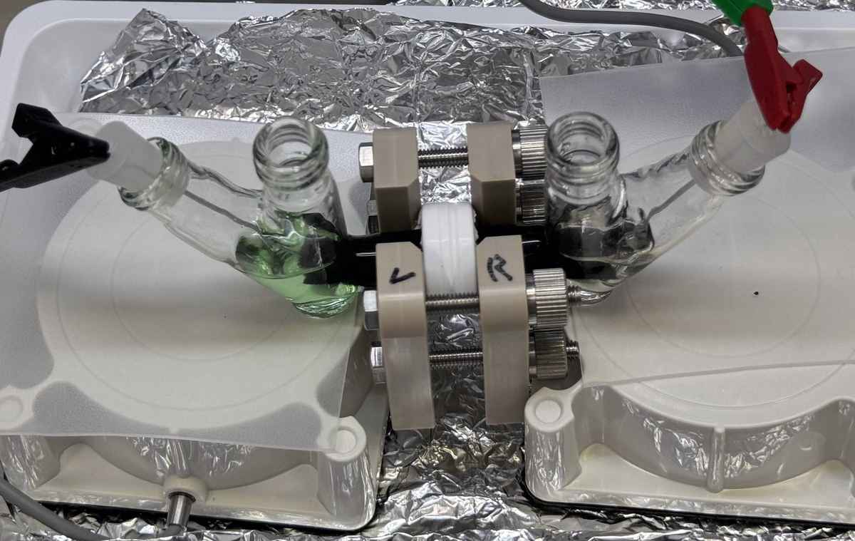 【世界初】「ウラン蓄電池」を開発　原子力機構　劣化ウランを資源化　再生可能エネルギー推進
